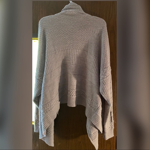 Gray Cardigan 🎉🎊FInal Discount🎊🎉 - Picture 2 of 2
